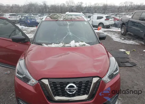 2020 Nissan Kicks Sr Xtronic Cvt z USA, uszkodzony, nr VIN 3N1CP5DVXLL521572